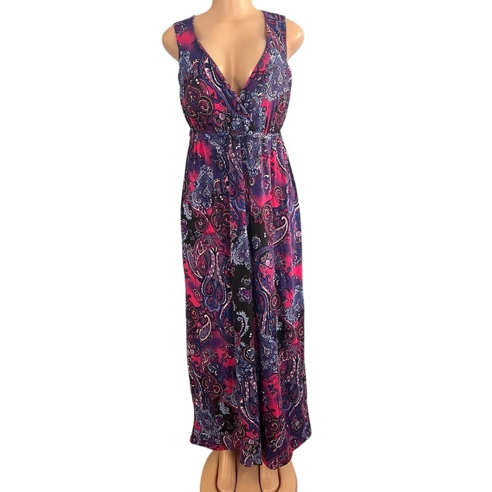 3/$30 ☀️ Bobbie Brooks Vibrant Paisley Pink and Purple Maxi Dress